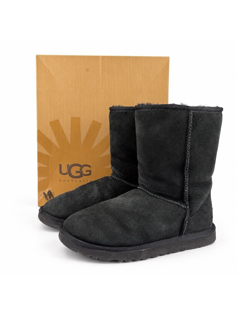 UGG Australia Classic Short Boots Womens 8 Black Suede Sheepskin 5825 w/ Box